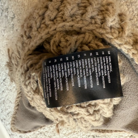 Barts Chunky Knit Hat with Tassels - Brown - Picture 9 of 10